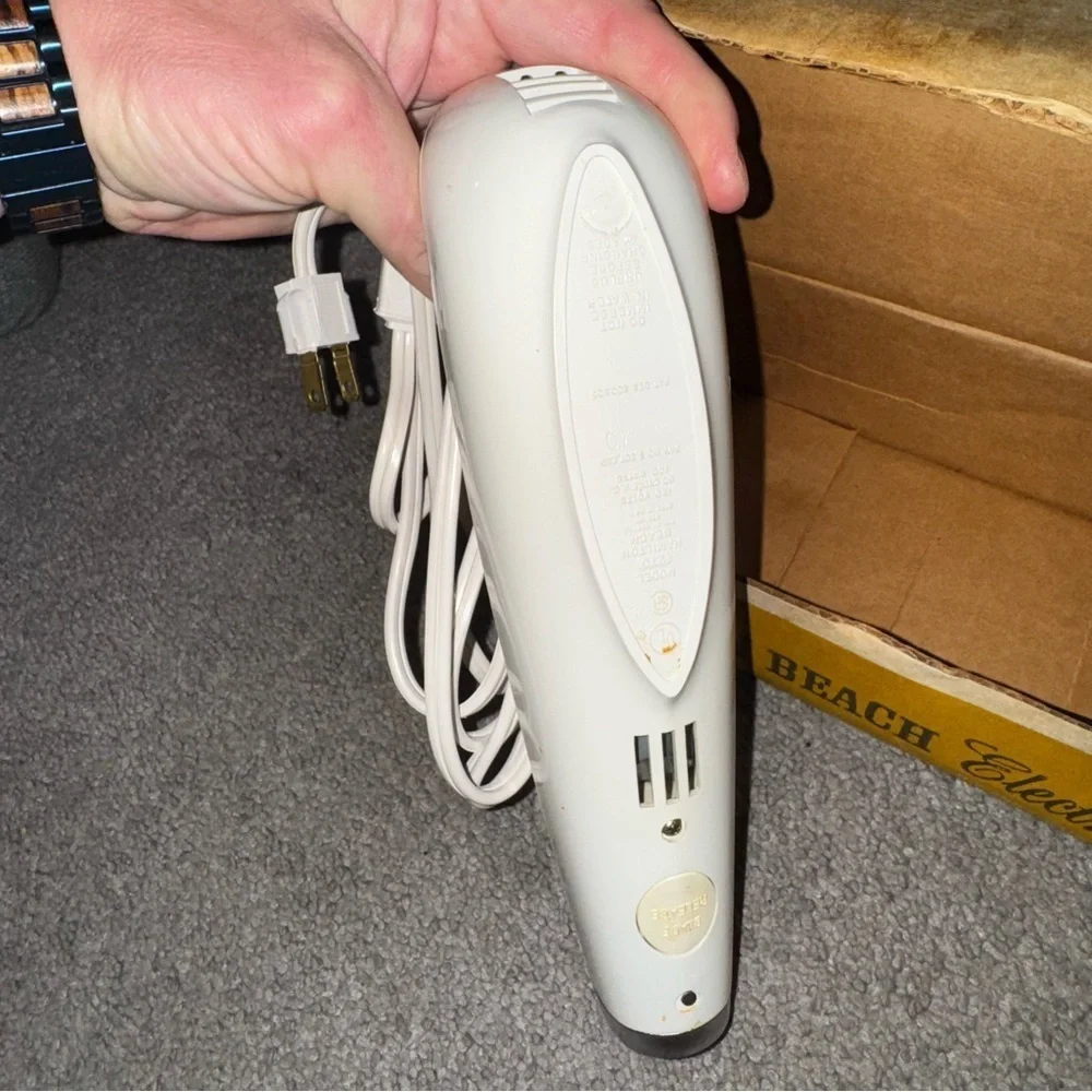 VINTAGE HAMILTON BEACH SCOVILL ELECTRIC KNIFE - Model 270 Tested WORKS With Box